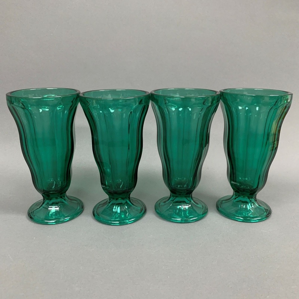 Anchor‎ Hocking Ice Cream Soda Malt Sundae Glasses Emerald Green Glass Lot of 4